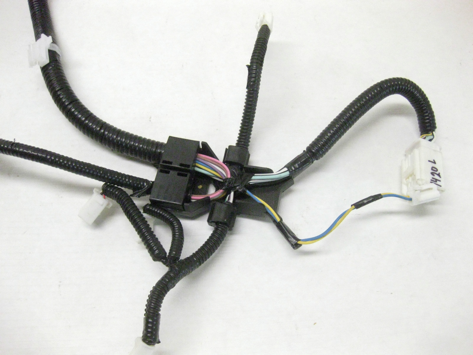 06 LEXUS RX330 FRONT LEFT SEAT WIRING HARNESS 821920E020 OEM 04 05 06