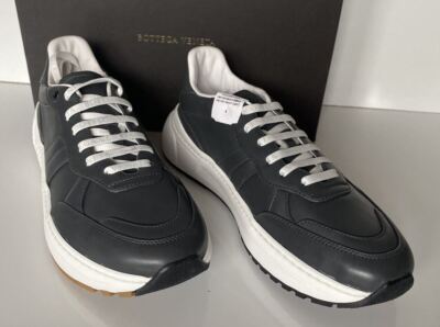 Bottega Veneta Men display picture 2