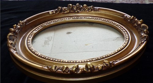 Small Vintage Style Gold Ornate Oval Picture Gesso Style Resin Frame - Picture 8 of 19