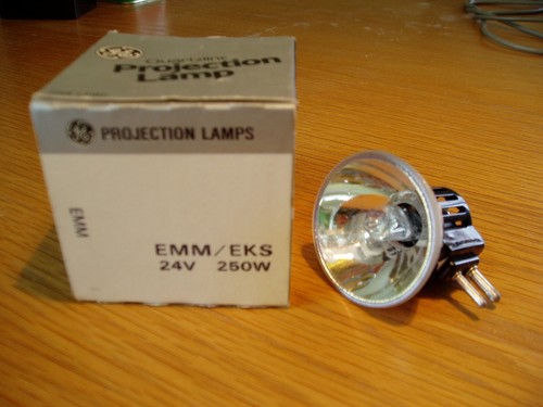Projection Lamp Projector Light Bulb EMM/EKS 24V 250W GE Quartzine
