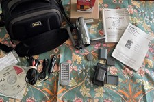 Canon ZR200 Bundle Bag SD Remote 3x Battery AV/Charging Cord Tapes Manual TESTED