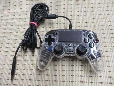 Nacon Compact Controller Gamepad für Playstation 4 PS4 (Kabelgebunden) - Transp.