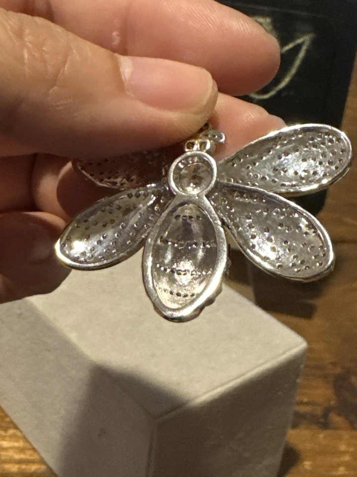 Блестящая пчела ожерелье подвеска подвеска - серебристый тон с черной эмалью и стразами - Изображение 3 из 3