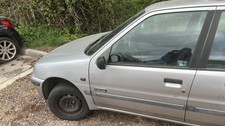 Porte avant et accessoires Peugeot 106