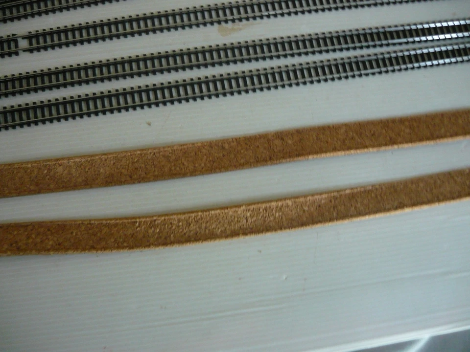 Trix - lot de 10 grands rails + ballasts........echélle N - Photo 2/2