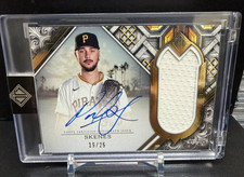 2025 Topps Transcendent Paul Skenes Relic Variation Auto 19/25 - Pirates