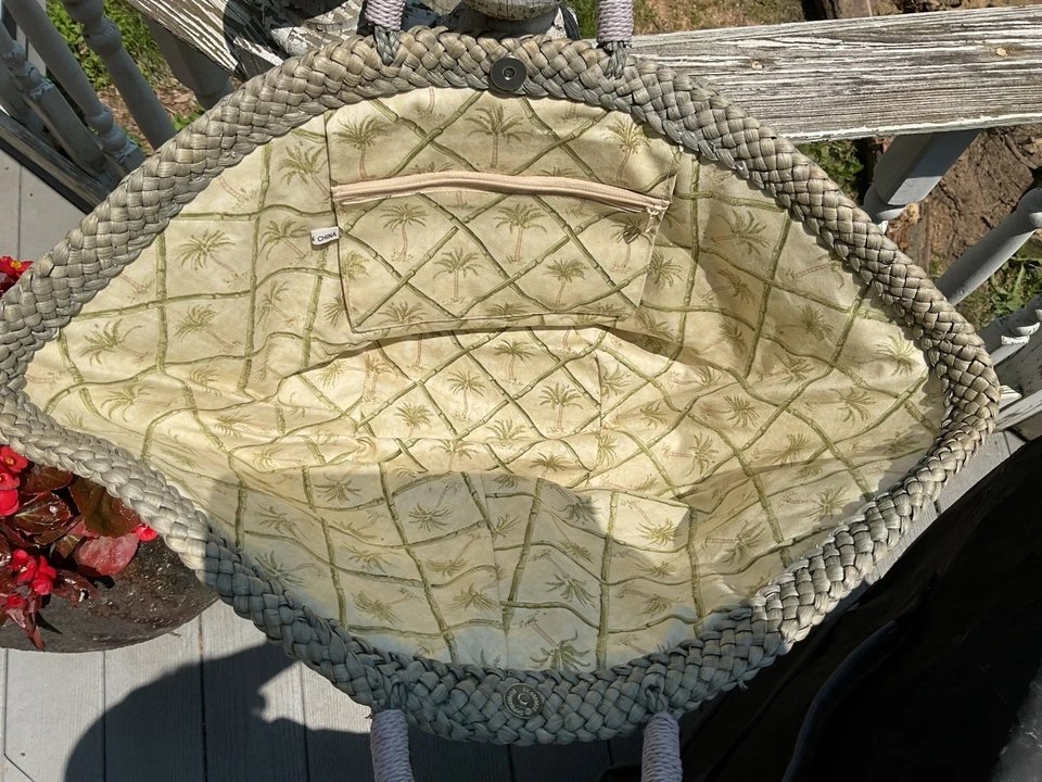 Bolso de Mano Tommy Bahama Forrado de Paja Foto 3 de 4