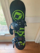 Avalanche Sapient 118cm kids/tweens snowboard with Avalanche bindings (size S/M)