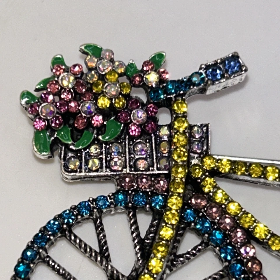 Pin de bicicleta de cristal inspirado en Heidi Daus "Paseo de verano" 3 pulgadas Foto 2 de 4