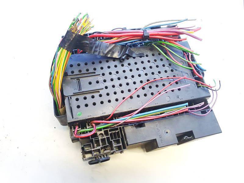 30657428 08688434 Fuse box for Volvo XC 90 UK1829391-79 | eBay