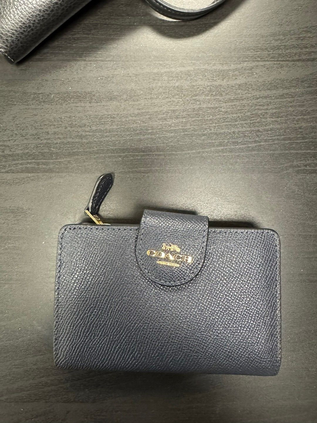 COACH Women's Medium Corner Zip Wallet in Crossgrain Leather 6390 MIDNIGHT