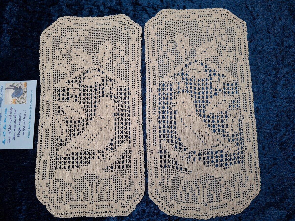 Antique MARY CARD 'Holly & Bird' 2 x Doilies 1931 Design Filet Hand Crochet