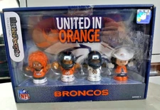 LITTLE PEOPLE COLLECTOR DENVER BRONCOS NFL UNITED IN ORANGE- NEW SEALED Series 1
