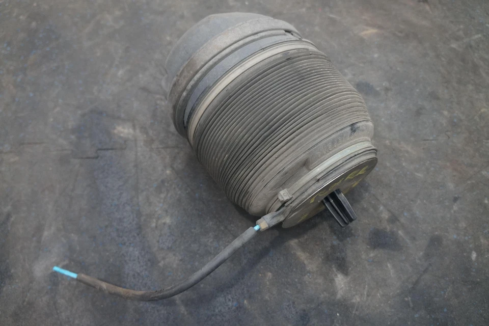 Bolsa de puntal de resorte neumático de suspensión trasera derecha 3Y5616002F Bentley Mulsanne 2015 Foto 2 de 4