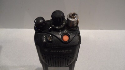 Motorola XTS 3000 800 MHz H09UCH9PW7BN w/Keypad FM Two Way Radio