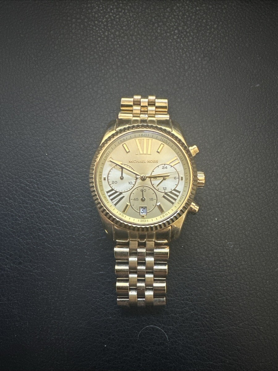 Michael Kors Mid-Size Lexington Chronograph MK5556 Wrist  display picture 2