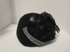 Flapper Style Vintage 1920s Wool Hat with Rhinestones Black Feathers