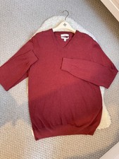 Men?s  Croft & Barrow Easy-Care V-Neck sweater in a red/dark red color