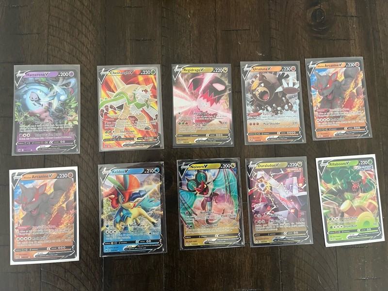 Pokémon TCG V Card Lot (10) – Hatterene, Chesnaught, Regidrago, Ursaluna & More