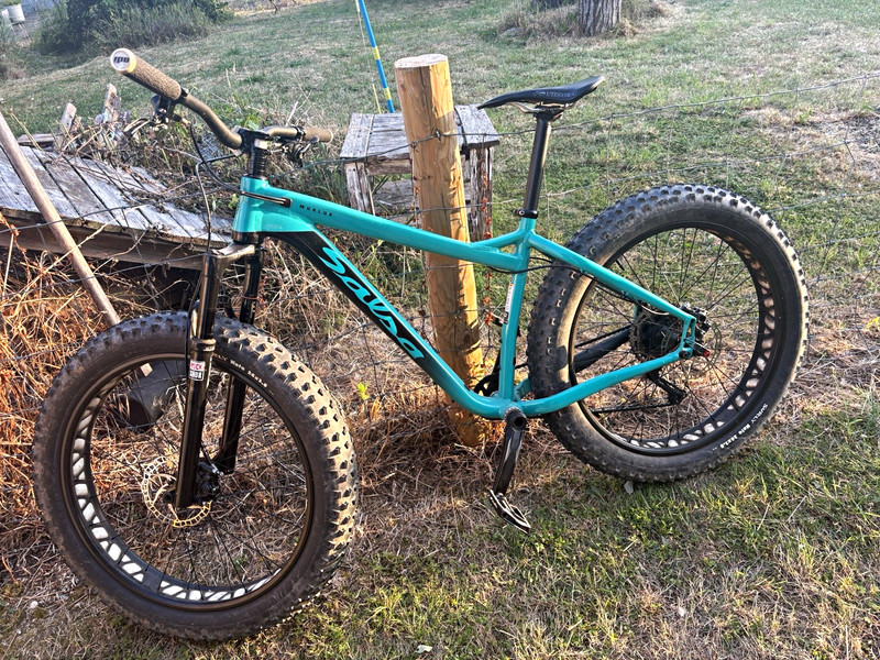 Salsa Mukluk Fat Bike 26in Green Fat Tyres Front Suspension Disc Brakes