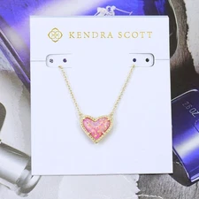 CLEARANCE!! NWOT Kendra Scott Ari Heart Rose Pink Kyocera Opal Necklace Gold