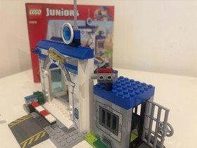 Lego Juniors Police Big Escape 10675 Complete Set VGC Lego Junior Police Station