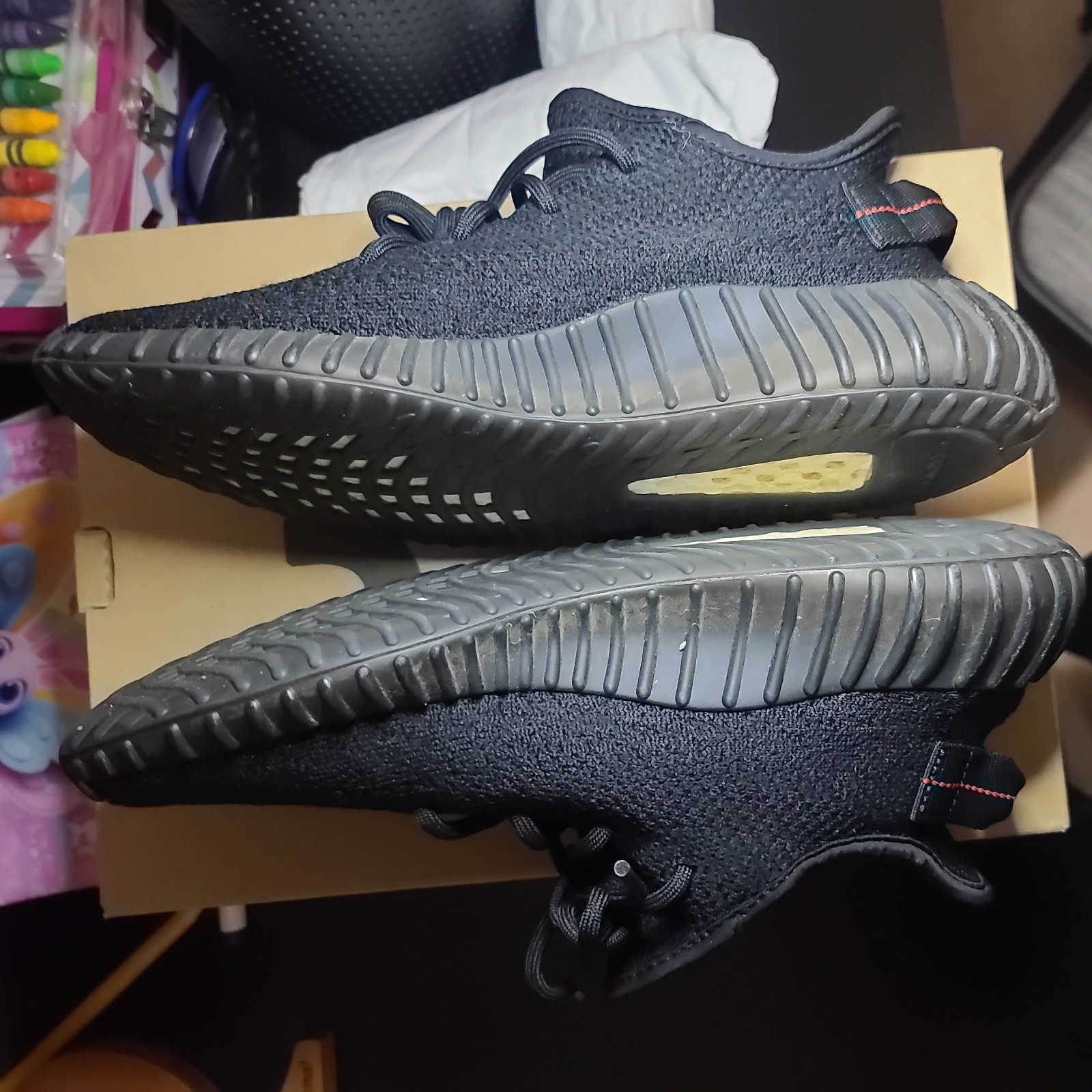 Size 9 - adidas Yeezy Boost 350 V2 Bred thumbnail 4
