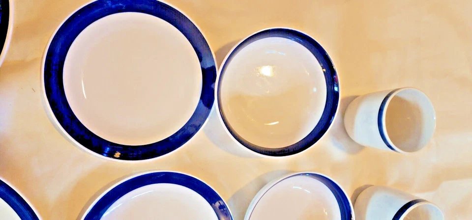 Conjunto de jantar faixa azul e branca real para 3 Mainstays 12 peças - Imagem 4 de 4