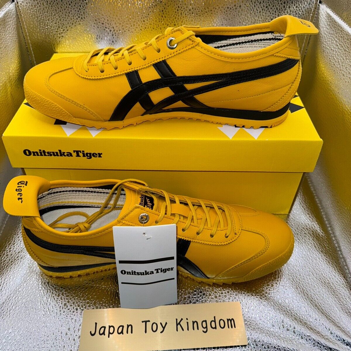 Onitsuka Tiger MEXICO 66 SD YELLOW / BLACK 1183A872 752 Onitsuka Tiger MEXICO 66 SD YELLOW / BLACK 1183A872 752