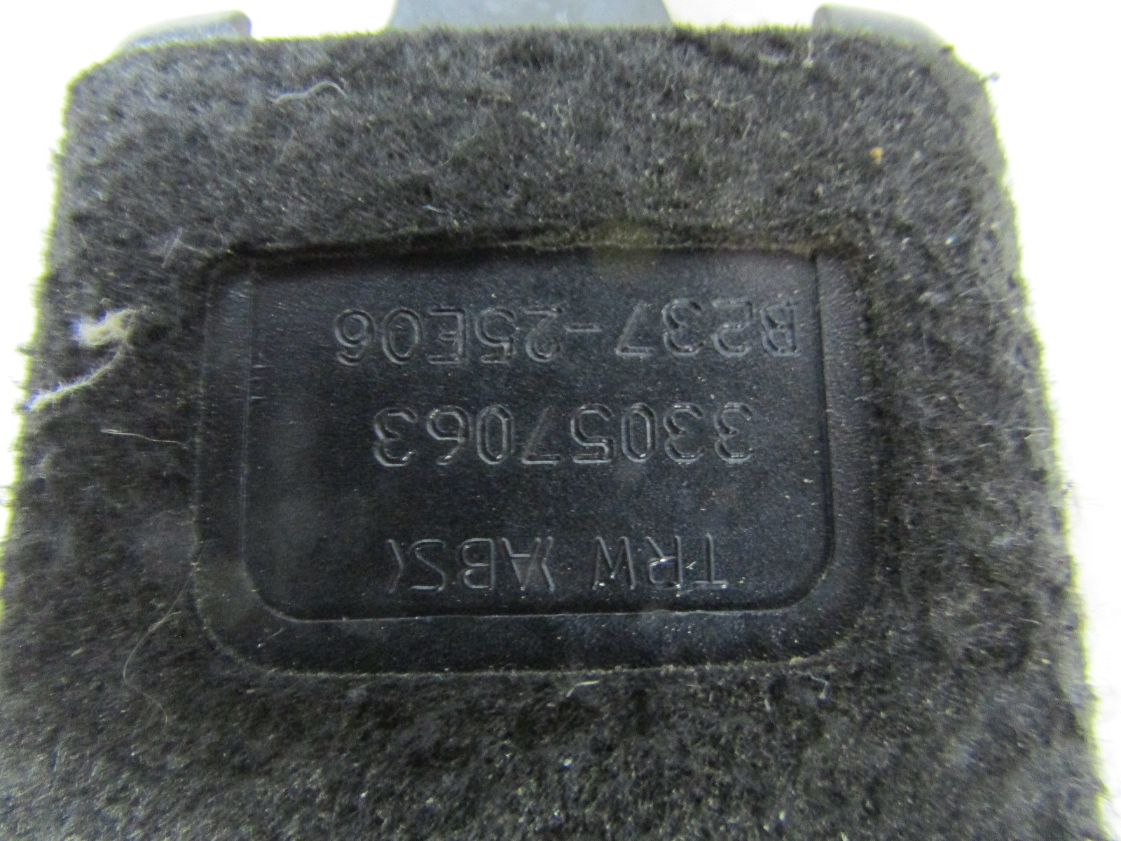 Maserati Quattroporte, LH, Left Front Seat Belt Receiver, Used
