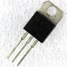 25PCS BTA24-600B BTA24 TRIAC 600V 25A TO-220AB NEW s8
