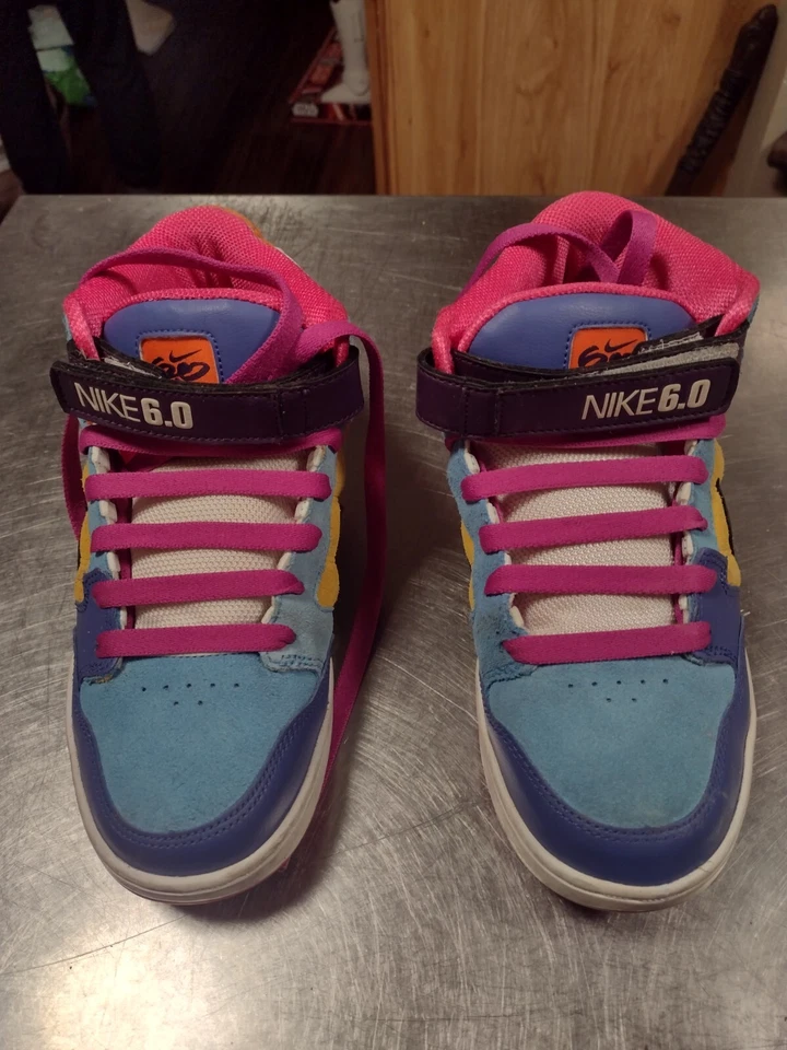 Zapatillas Nike 6.0 Air Mogan Mid 2 para mujer talla 8.5 318886-451 Foto 2 de 4