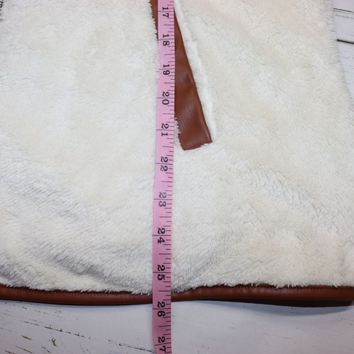NWT Torrid Coat Sherpa Size 1 (14-16) Off White Faux Leather Trim Zip Front - Picture 9 of 10