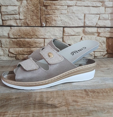 Zapatillas De Mujer Comfort Cinzia Soft Con Plantilla Extraíble NE7708 Platino - Imagen 7 de 7