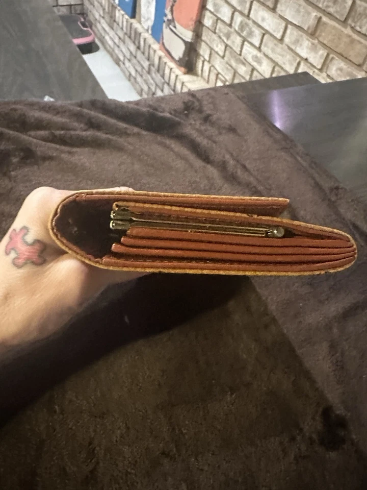 Cartera de cuero con logotipo en relieve MCM Foto 4 de 4