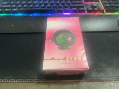 Alien Puff Pink Rolling Papers 25 Packs