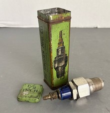 Antique Tungsten Mfg. Co. Heavy Duty Spark Plug 12 Pipe Thread Wtin Box Antique Tungsten Mfg. Co. Heavy Duty Spark Plug 12 Pipe Thread Wtin Box