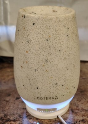 Diffuser Essential Oil by doTerra W/Lights Pre Owned Model Roam