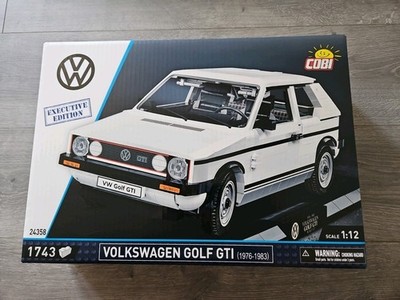 Cobi 24358 Volkswagen Golf GTI Executive Edition