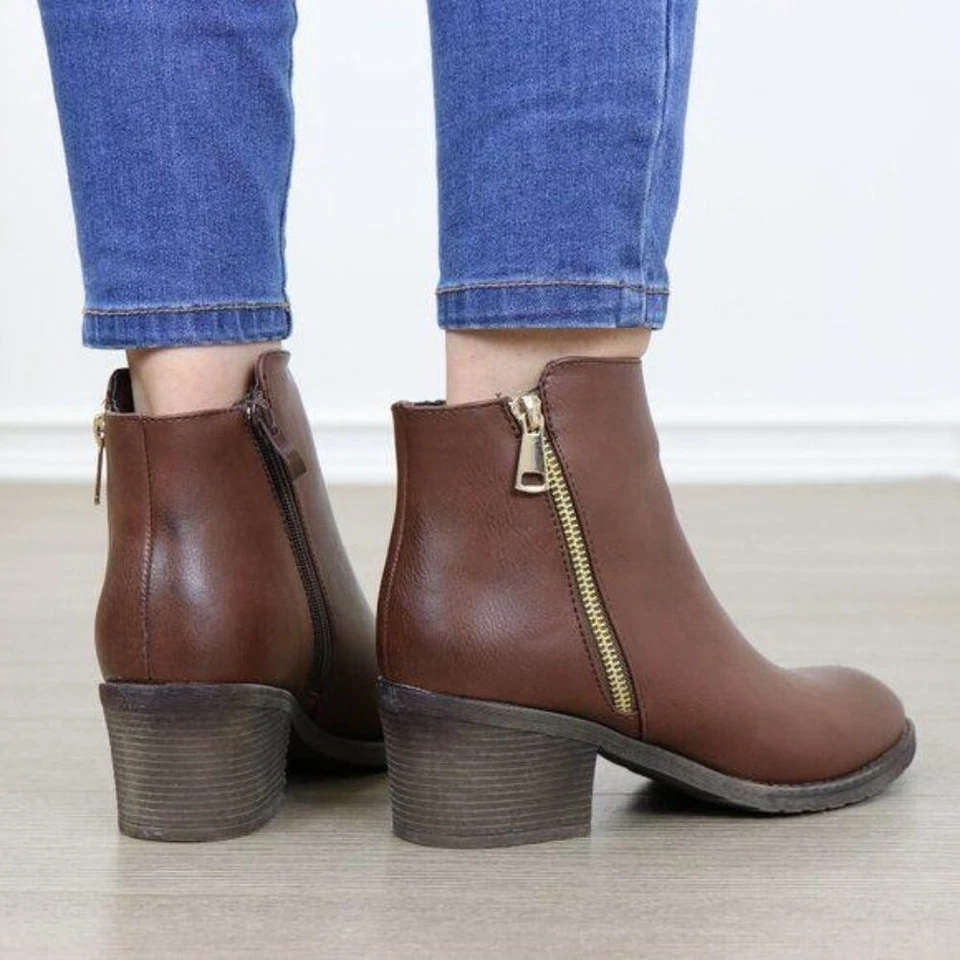 Botines Bloque Tacón Grueso Bajo Cremallera Dorada Marrón Imitación Cuero Foto 4 de 4