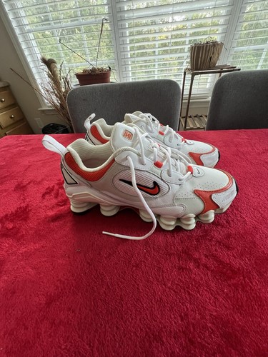 Zapatillas Nike Shox Nova blancas rojas para mujer talla 8 AT8046-101 - Imagen 5 de 16