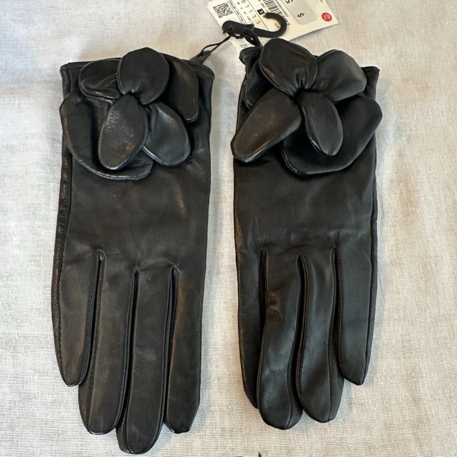 New Zara $59 100% Sheep Leather Flower Black Gloves Large 3920/249