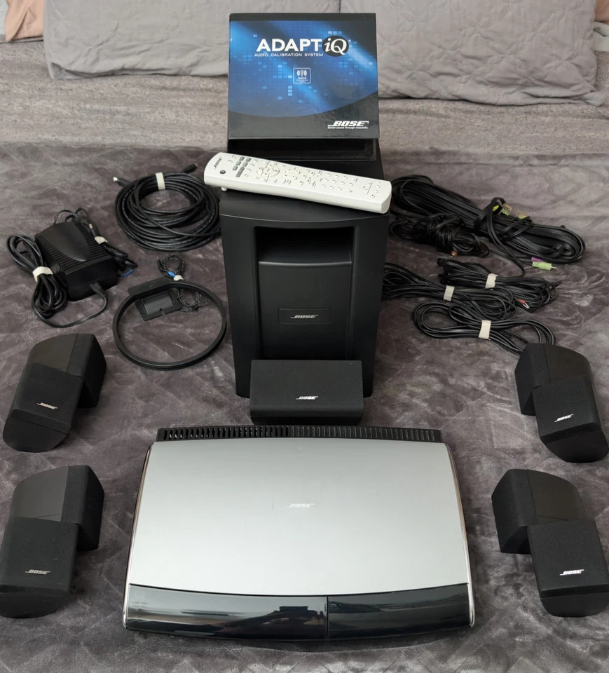 Bose Lifestyle 28 Series III DVD Media Center AV18 mit Lautsprecher & Sub PS28 III