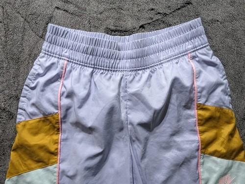 Nike Sportswear Shorts Youth Girls Size XL - Picture 2 of 11