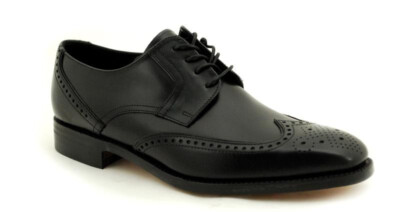 Loake Rahmengenähte Premium Herrenschuhe 4 Eye Brogue Black Waterloo1