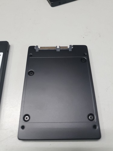 Fast SanDisk X300s 2.5" 256GB 256 gb Solid State Drive SSD for laptop & desktop - Picture 3 of 3
