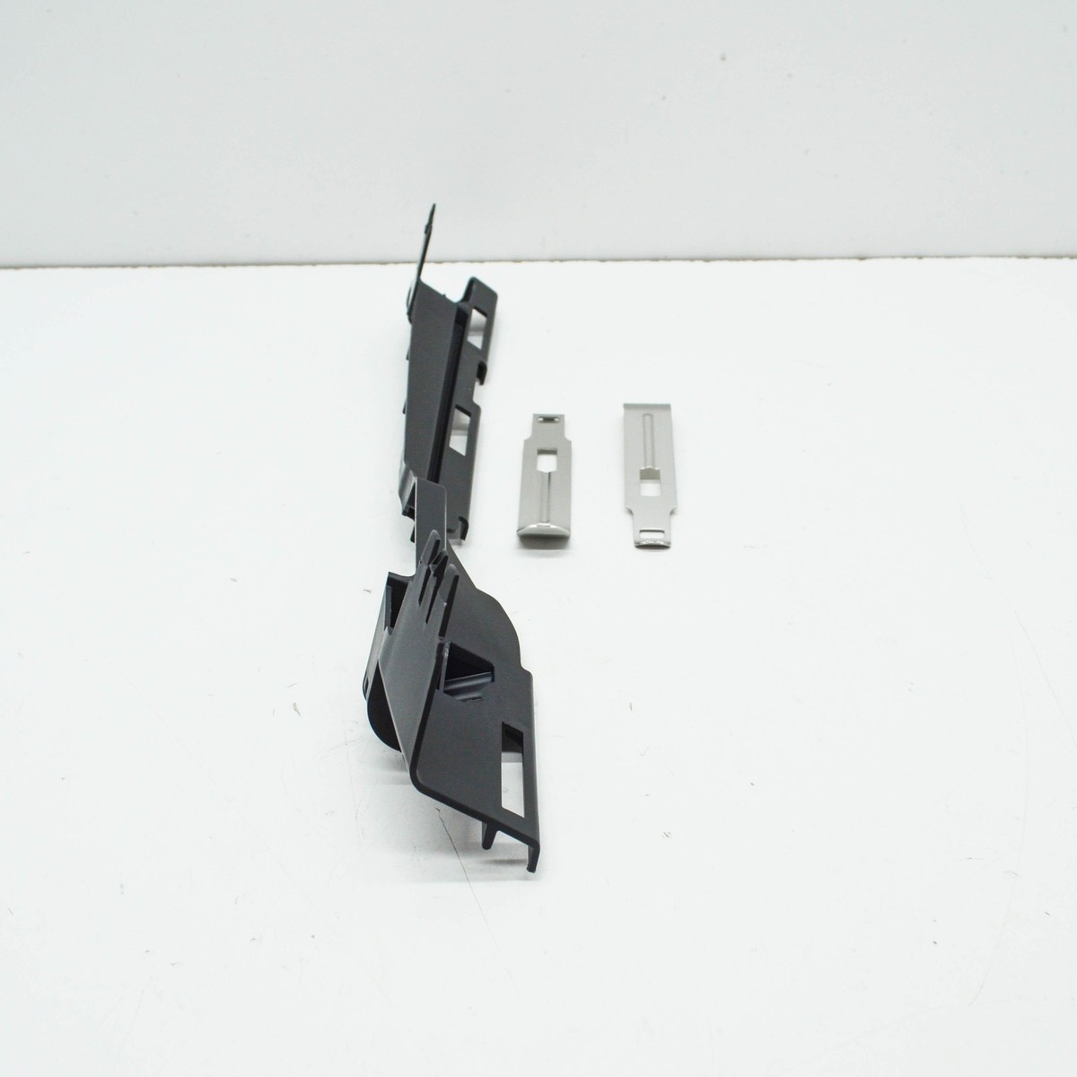 BMW 5 G30 Front Left Headlight Bracket Mount 63117215277 7215277  