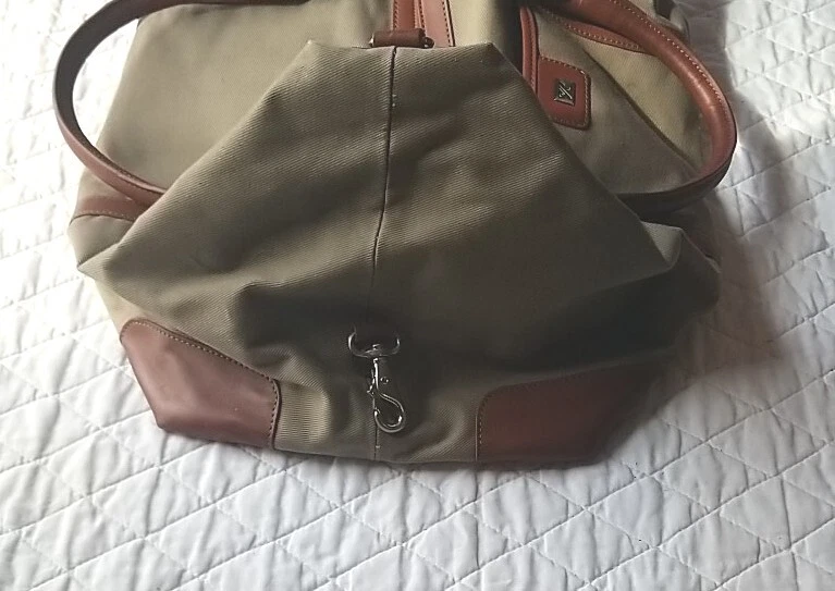 Cutter & Buck Canvas & Leather Weekender Duffel Bag. NEW WITHOUT TAGS  - Image 3 of 4