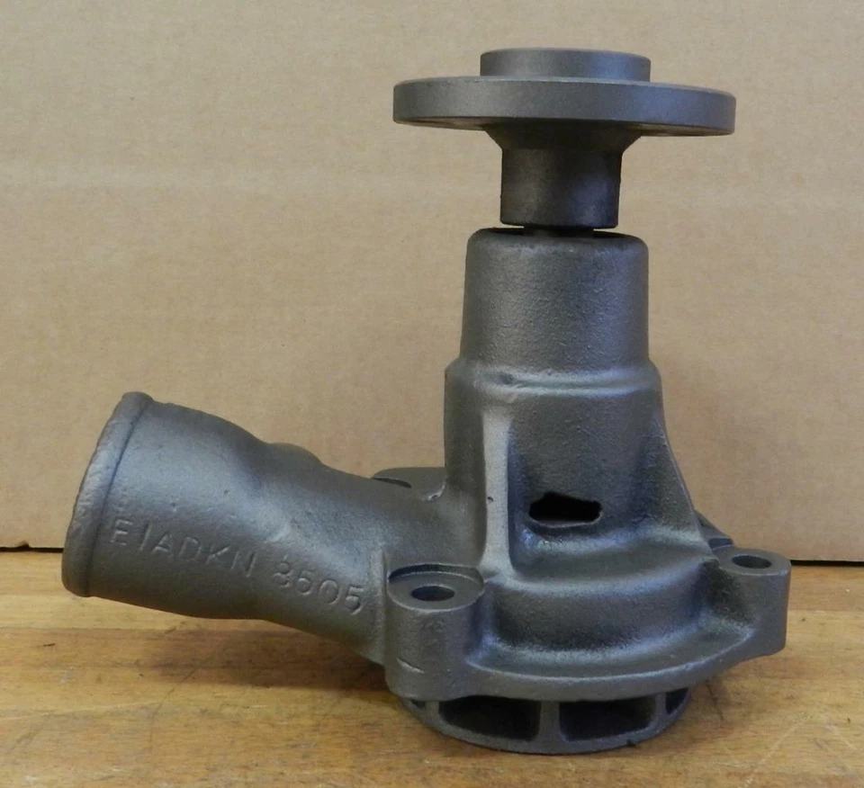 1951-55 Ford Consul Zephyr Zodiac 1.5L 2.3L 3.6L rebuilt Water Pump E1ADKN8505 - Image 3 of 4