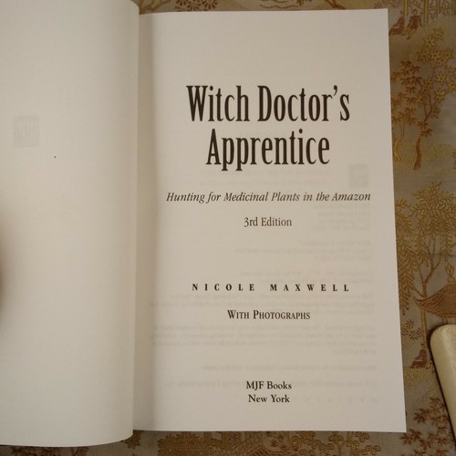 Witch Doctor's Apprentice : Hunting for Medicinal Plants in the Amazon Maxwell - Picture 3 of 8
